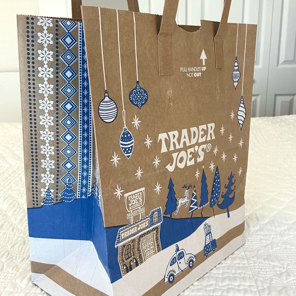 Trader Joe's Holiday Design Grocery Bags Set of 6